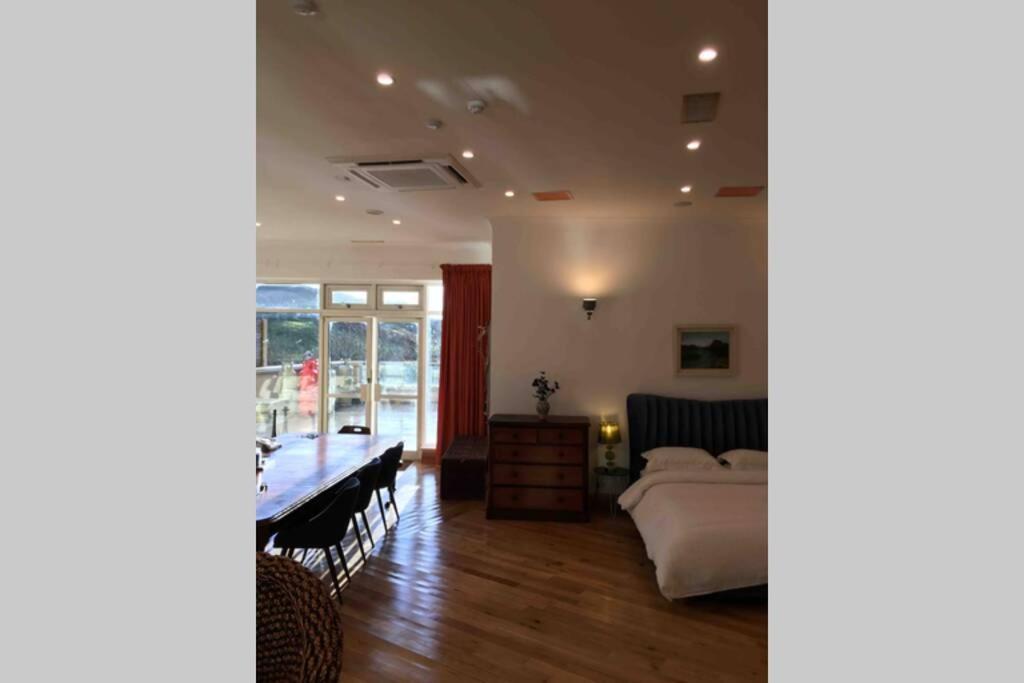 The Loft @ Clifden Bay Apartments المظهر الخارجي الصورة